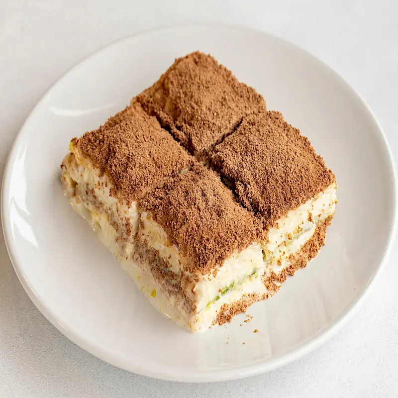 Cold baklava w. walnot - Soğuk baklava cevizli  .webp