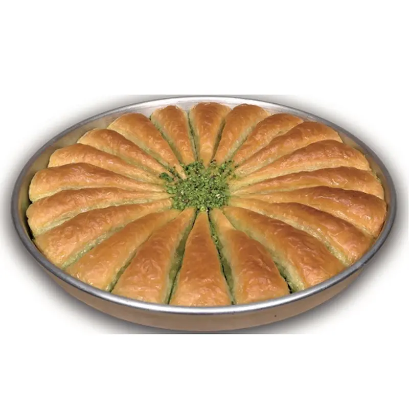 Triangle baklava with pistachios - Fıstıklı havuç dilimi 2000g .webp