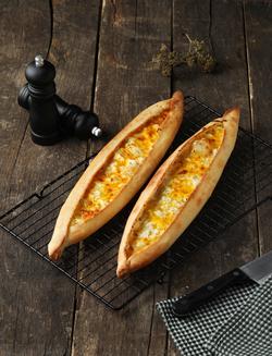 [701211] LEZZA Mediterranean Flatbread Pide with Mix Cheese (Karisik Peynirli Pide) 125 gr
